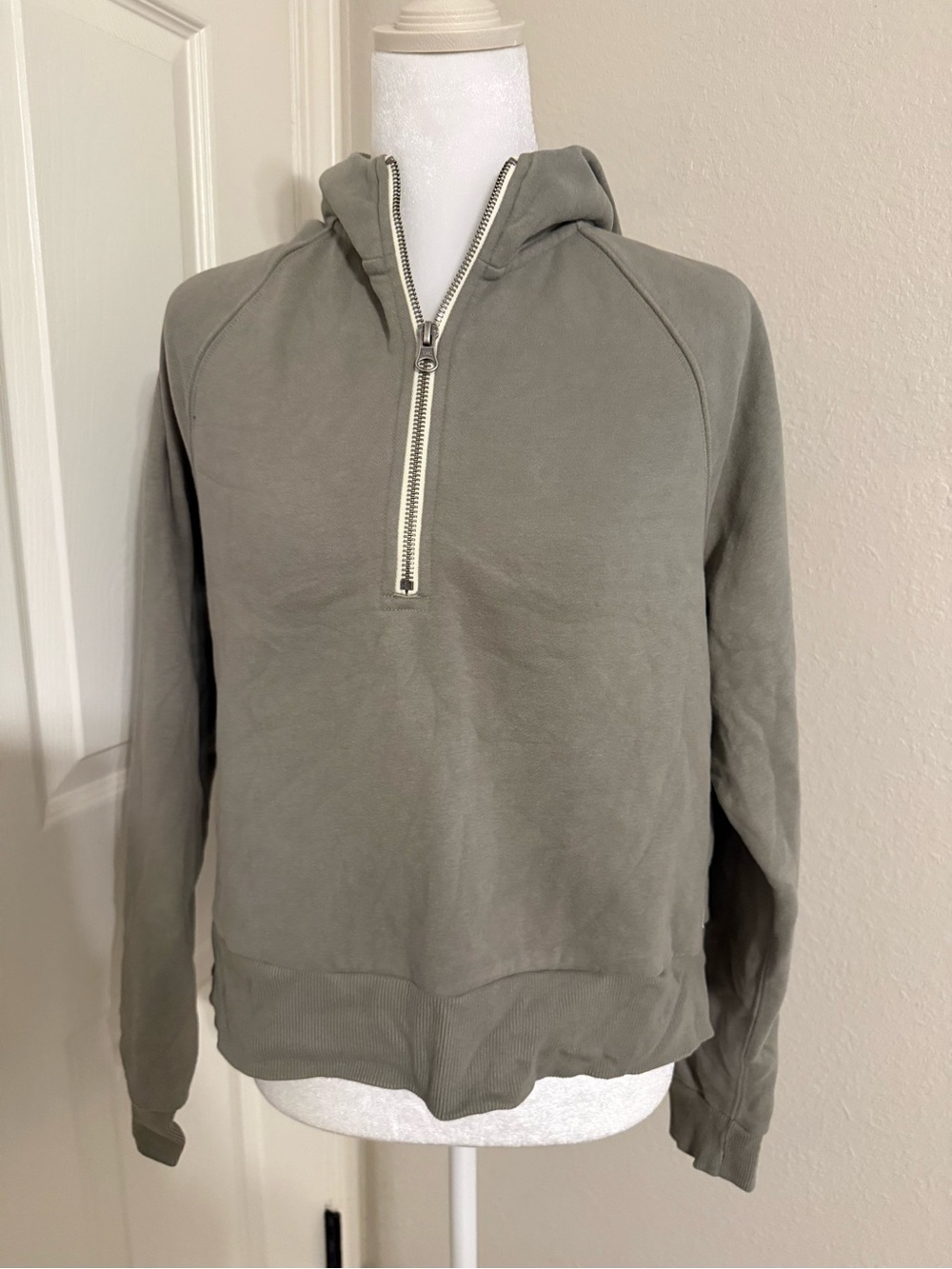 Vuori Women's Half-Zip Hoodie in Olive Green